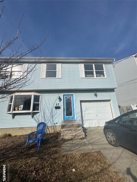 Photo of 27 Garfield Avenue, Keansburg, NJ 07734 (MLS # 26006198)