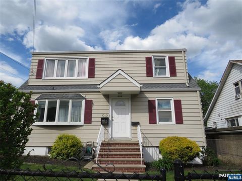Photo of 838 Paulison Ave #2nd Fllo, Clifton, NJ 07011 (MLS # 26015763)