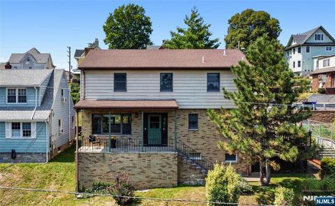 540 5th Street Carlstadt NJ 07072