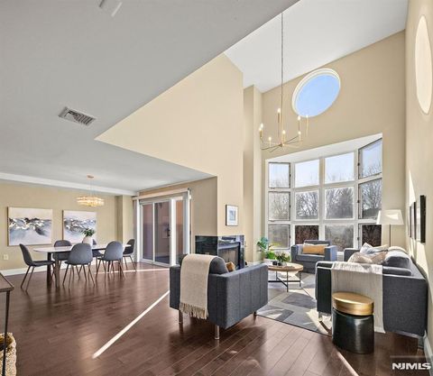 Photo of 307 Chase Court, Edgewater, NJ 07020 (MLS # 25038950)