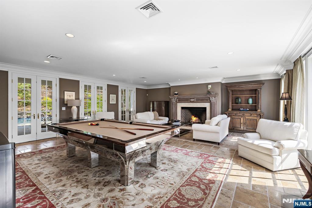 345 W Shore Drive