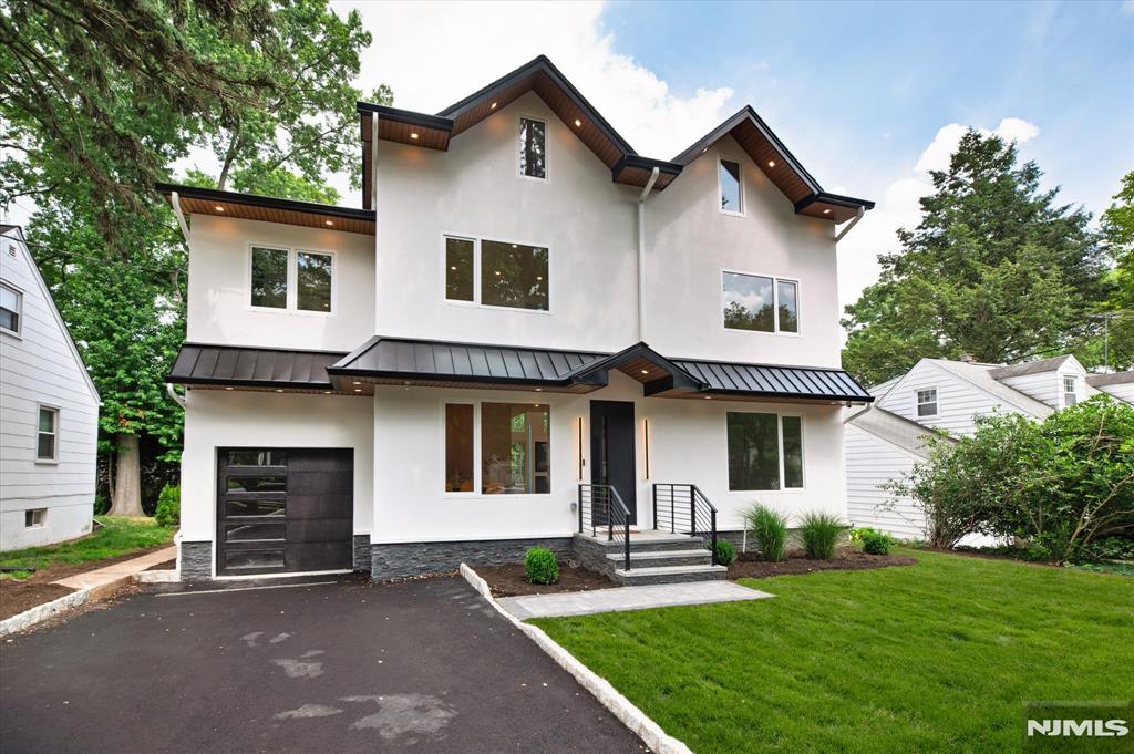 145 Midwood Road