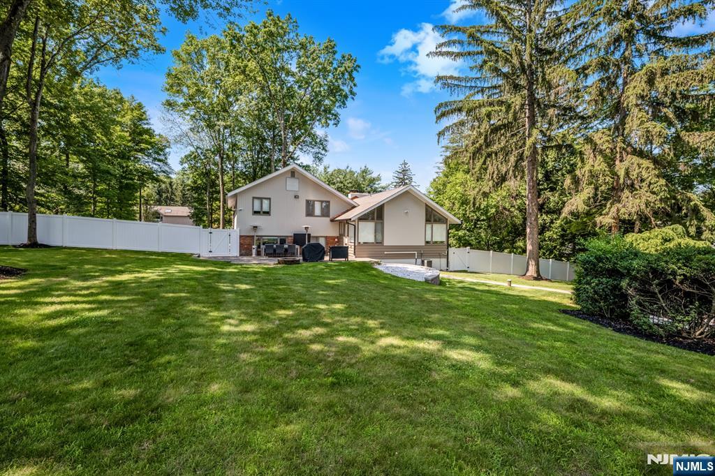 11 Stevenson Lane