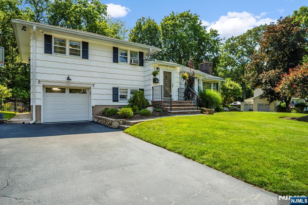 46 Leonard Drive