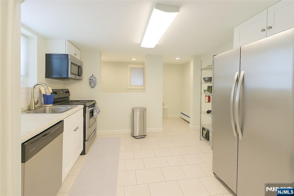 203 Livingston Street 1