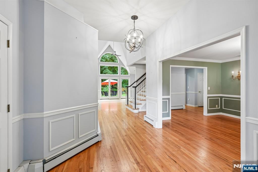 922 Hilltop Terrace