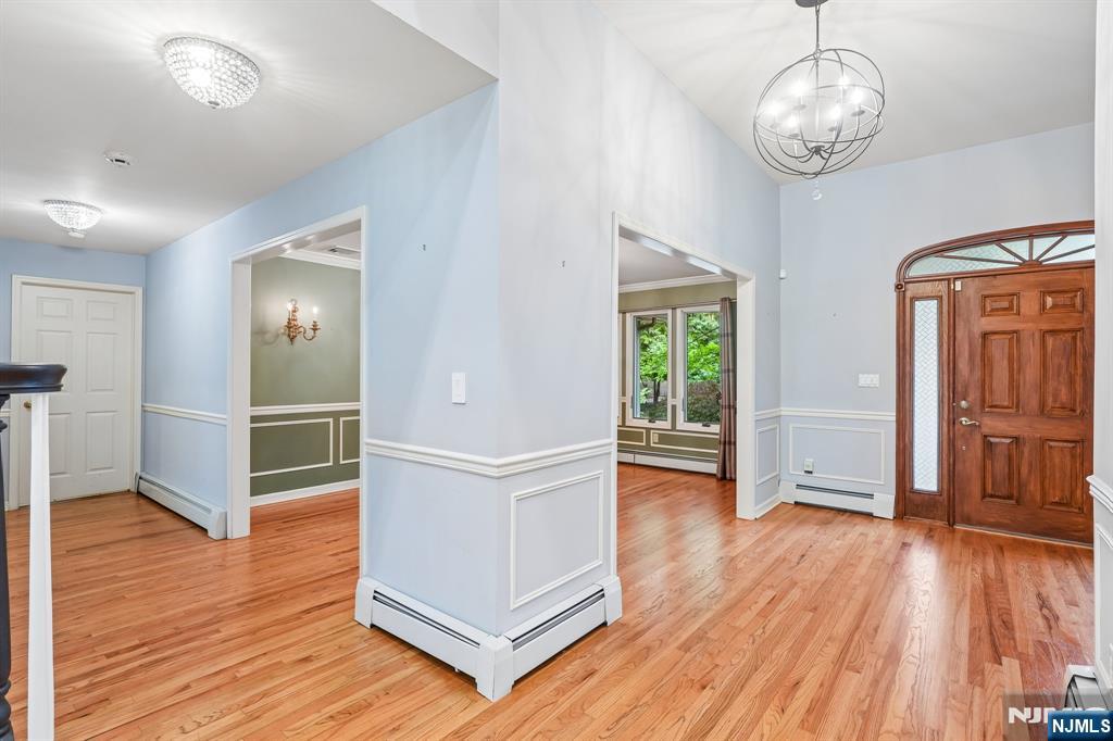 922 Hilltop Terrace