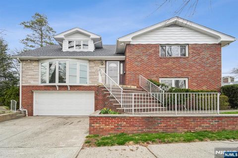 79 Virginia Avenue Fort Lee NJ 07024