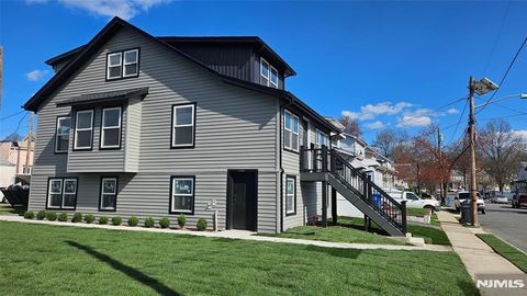 Photo of 19 Florence St #1, Englewood, NJ 07631 (MLS # 26008018)