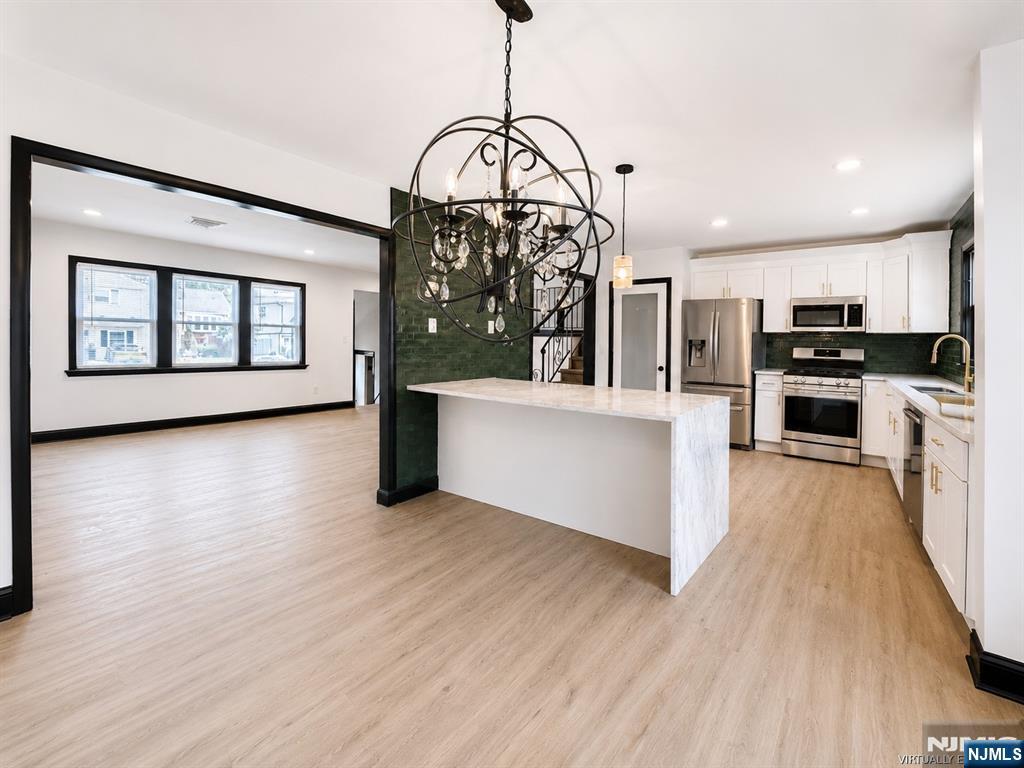 2849 Kathleen Terrace