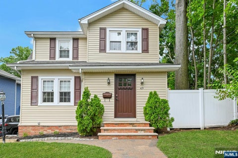Photo of 49 Washington Avenue, River Edge, NJ 07661 (MLS # 26028153)