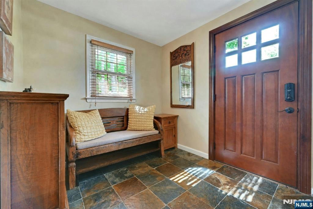 Homes for Sale in Northern NJ | ThisIsRiverEdge.com 49 Washington Avenue