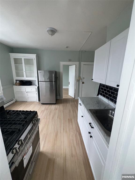 Passaic, New Jersey 07055, United States, 2 Bedrooms Bedrooms, ,1 BathroomBathrooms,Residential,Active,249818