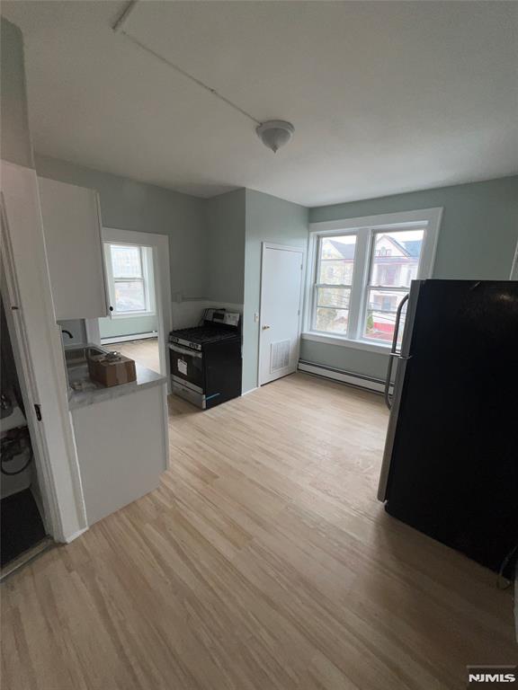 Passaic, New Jersey 07055, United States, 2 Bedrooms Bedrooms, ,1 BathroomBathrooms,Residential,Active,249818
