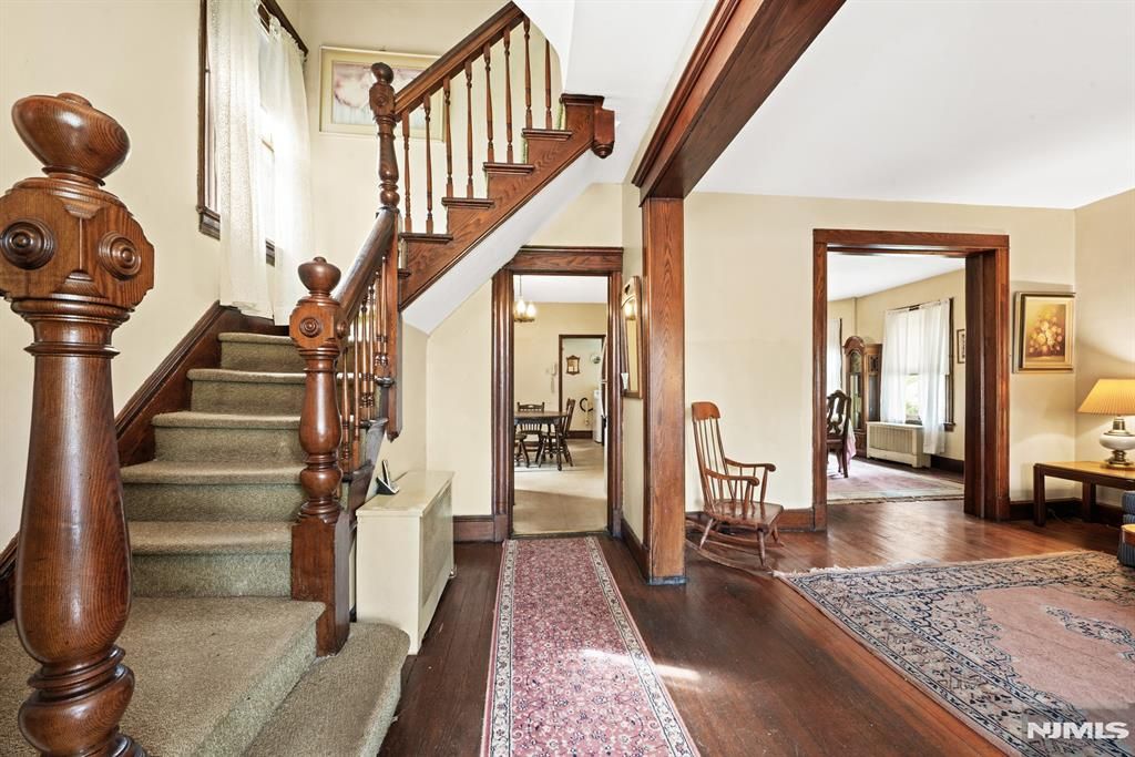 Photo of 10 Beech Street, Rutherford, NJ 07070 (MLS # 26015378)