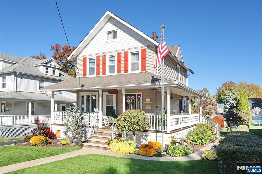 122 Quackenbush Avenue