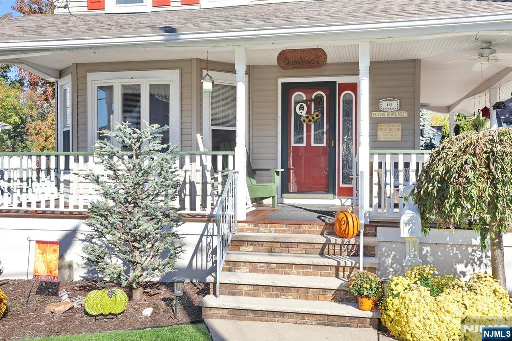 122 Quackenbush Avenue