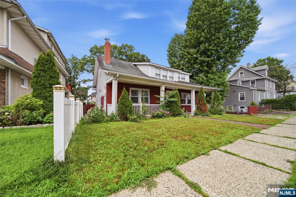 148 End Avenue