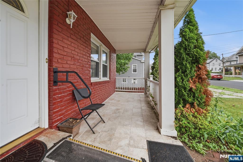 148 End Avenue