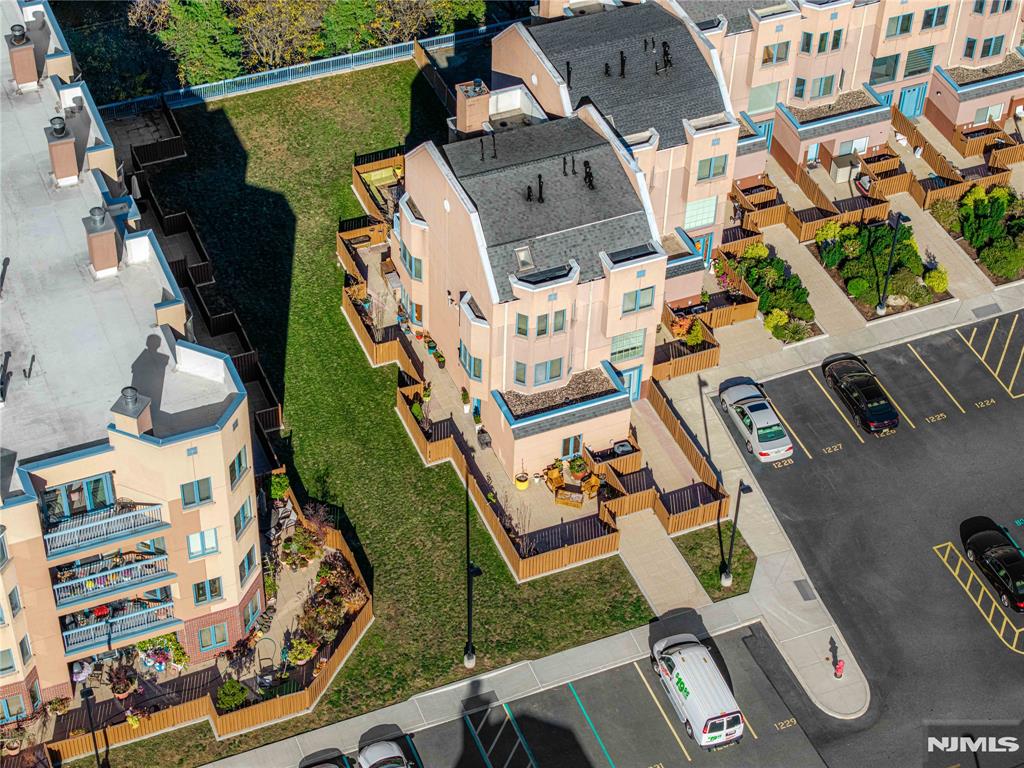 317 Hancock Court