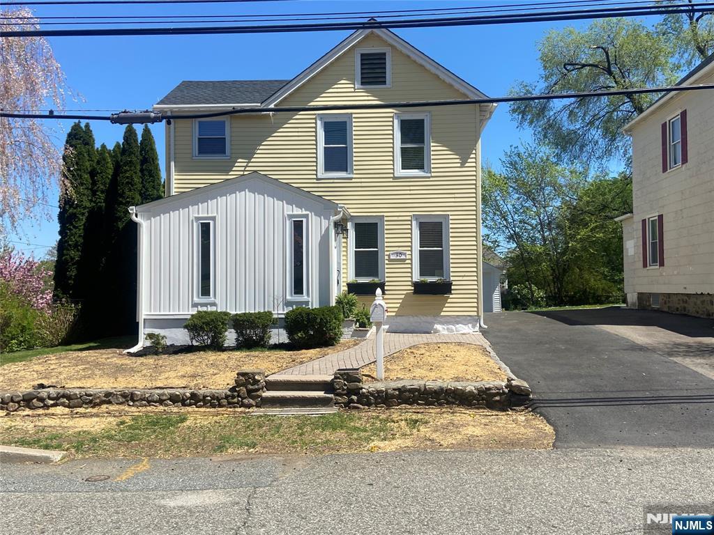 Rental Property at 30 Roosevelt Ave, Butler Borough, New Jersey - Bedrooms: 3 
Bathrooms: 1 
Rooms: 6  - $3,400 MO.