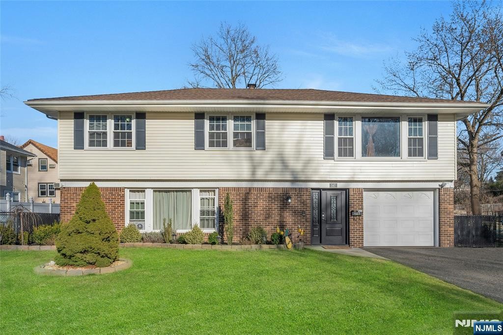 Property for Sale at 147 Pine Avenue, New Milford, New Jersey - Bedrooms: 4 
Bathrooms: 3 
Rooms: 9  - $649,000