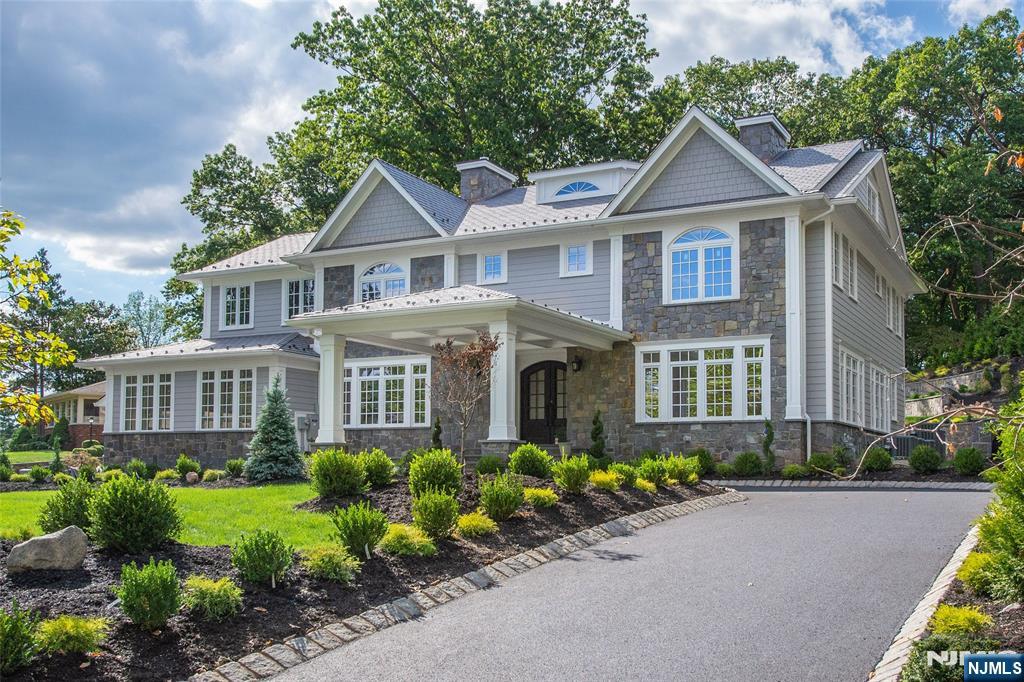 Rental Property at 368 Hartshorn, Millburn, New Jersey - Bedrooms: 8 
Bathrooms: 9.5 
Rooms: 18  - $30,000 MO.