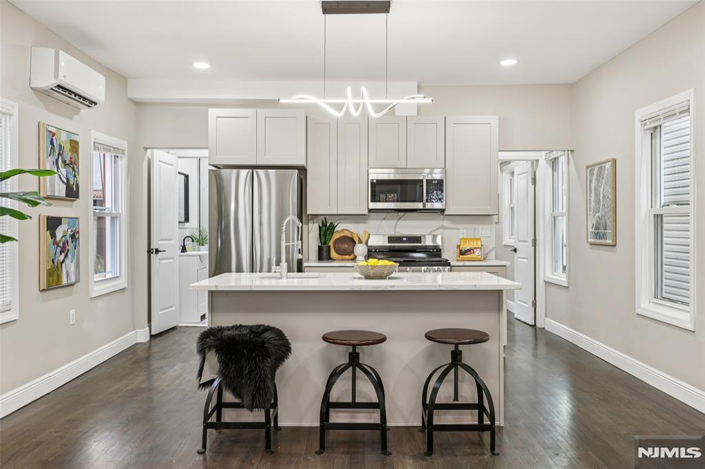 299 Claremont Avenue