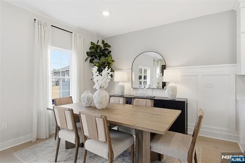 20 Melbourne Drive Oakland NJ 07436