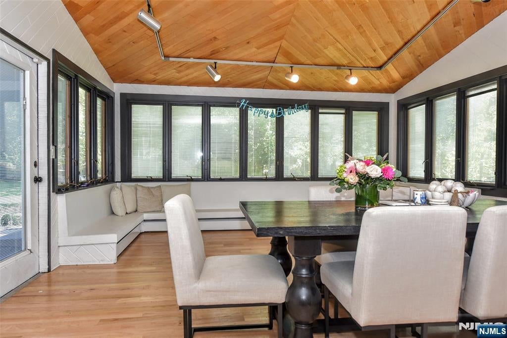 388 Carriage Lane
