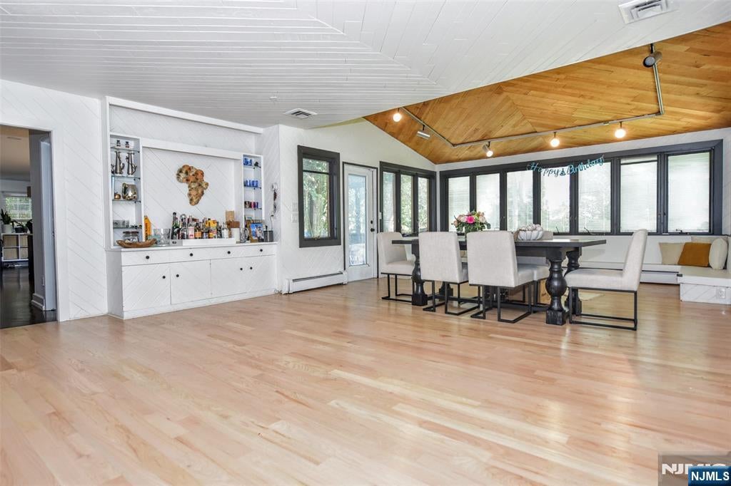 388 Carriage Lane