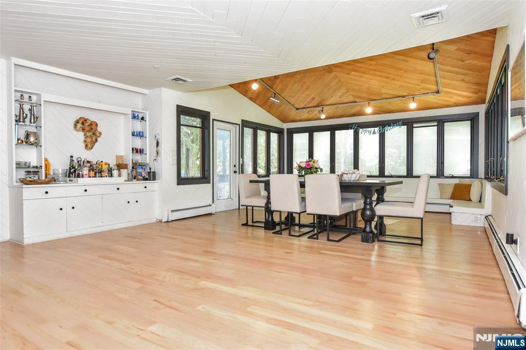 388 Carriage Lane