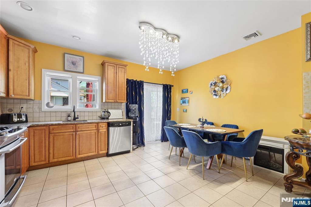 548 Palisade Avenue 3