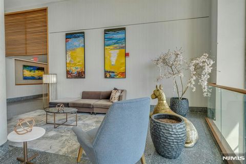 Photo of 320 Adolphus Avenue #1009, Cliffside Park, NJ 07010 (MLS # 26009048)