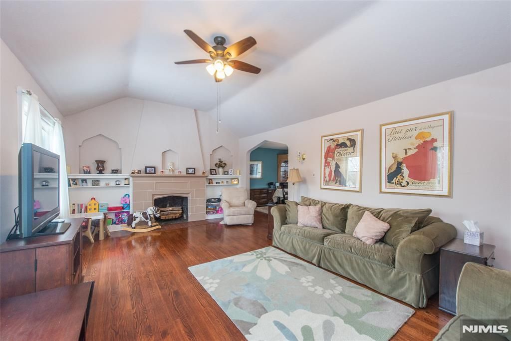 Photo of 8 Birkendene Road, Caldwell, NJ 07006 (MLS # 25037552)