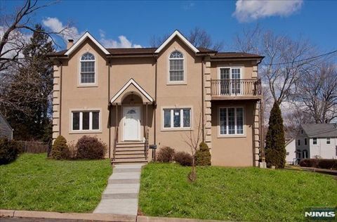 Photo of 177 Magnolia Avenue, Cresskill, NJ 07626 (MLS # 26008441)