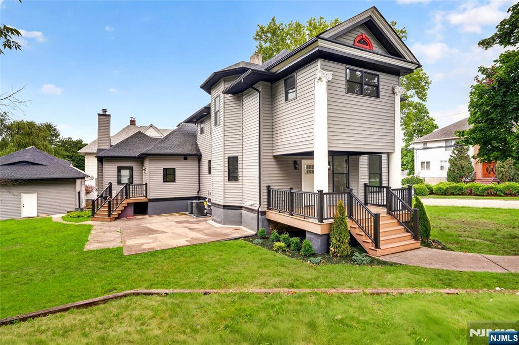 447 Queen Anne Road