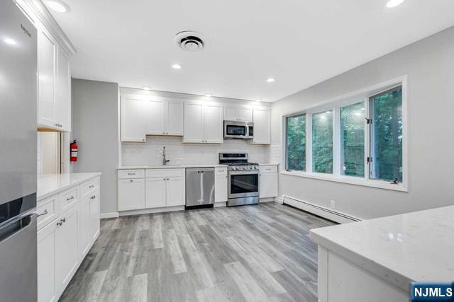 32 Rock Road