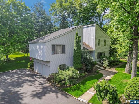 Photo of 18 Mission Way, Tenafly, NJ 07670 (MLS # 26018353)
