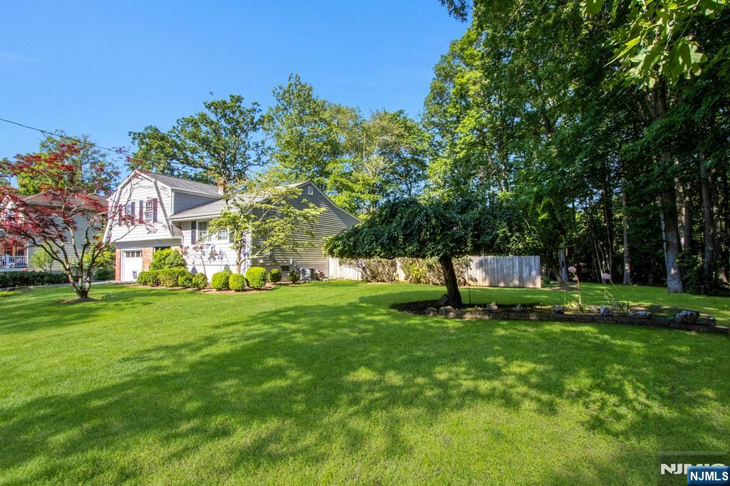 42 Lohs Place
