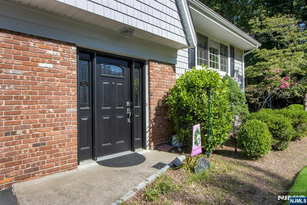 42 Lohs Place