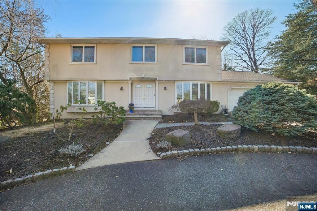 Photo of 7 Royal Park Terrace, Hillsdale, NJ 07642 (MLS # 26009864)