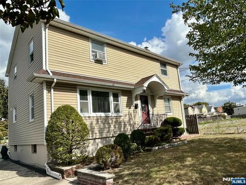 561 New York Avenue Lyndhurst NJ 07071
