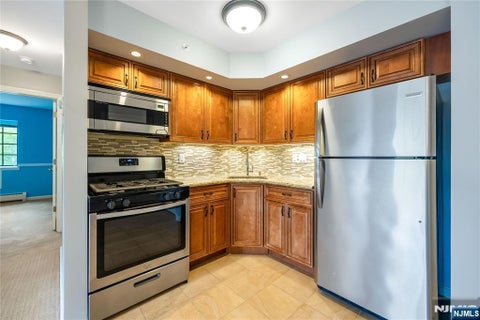 Photo of 1409 Faulkner Court, Mahwah, NJ 07430 (MLS # 26035314)