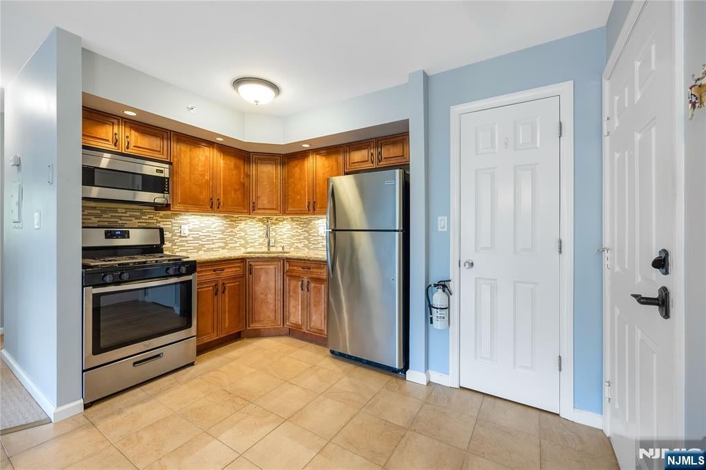 1409 Faulkner Court