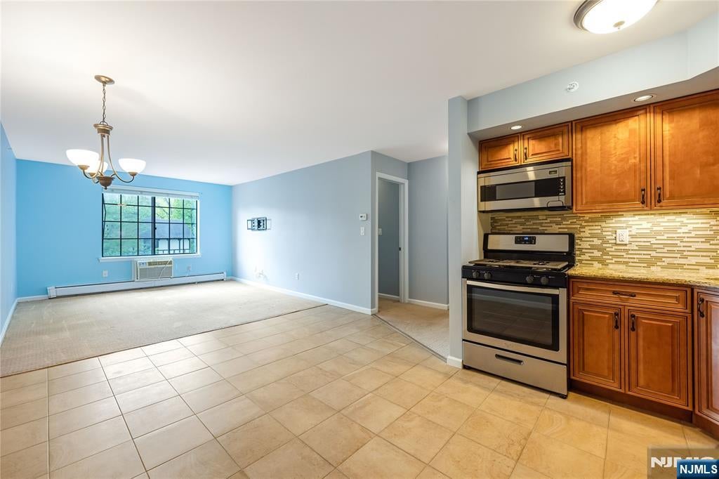 1409 Faulkner Court