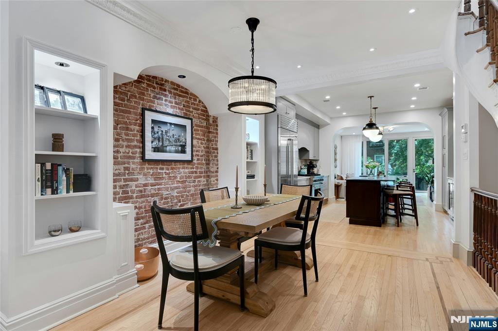 1008 Park Avenue