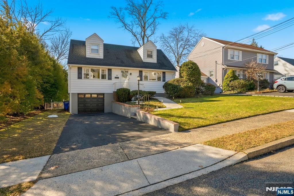 Photo of 22 Laurel Street, Hawthorne, NJ 07506 (MLS # 26007880)