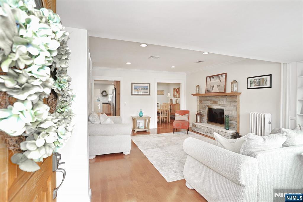 364 Wood Ridge Avenue