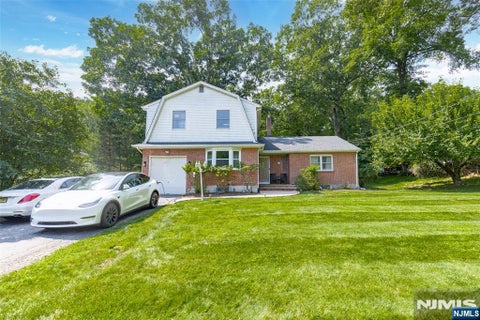 Photo of 34 Andrew Avenue, Oakland, NJ 07436 (MLS # 26037920)